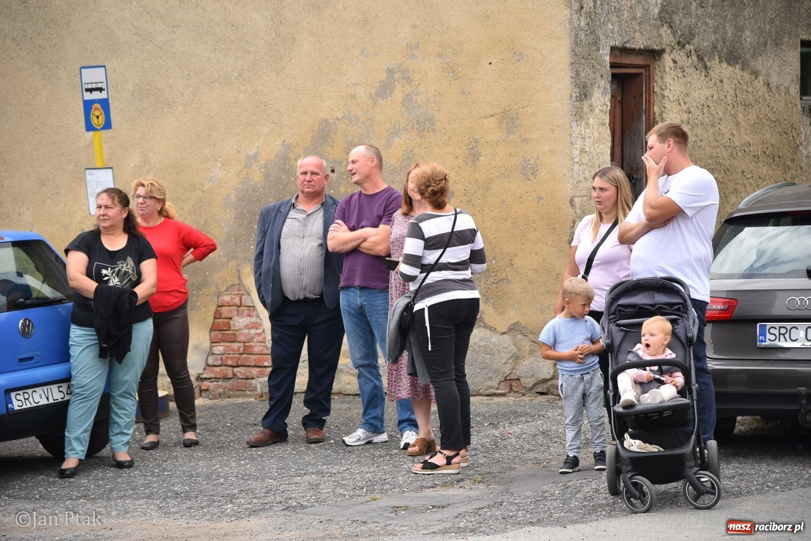 Zdjęcie w galerii na portalu naszraciborz.pl: Dożynki w Gamowie: korowód pokazał potęgę mechanizacji rolnictwa wiadomości z regionu