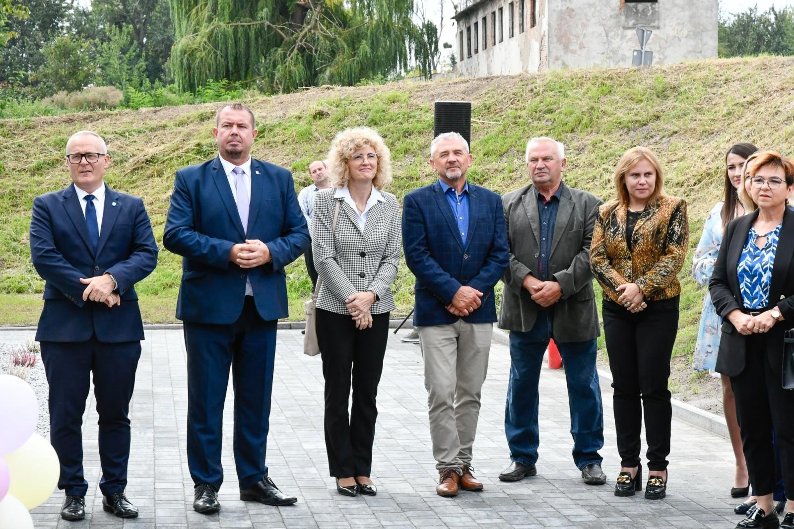 Zdjęcie w galerii na portalu naszraciborz.pl: Pierwszy żłobek w Pietrowicach Wielkich oficjalnie otwarty. Ma służyć rodzinom i wspierać ich rozwój wiadomości z regionu