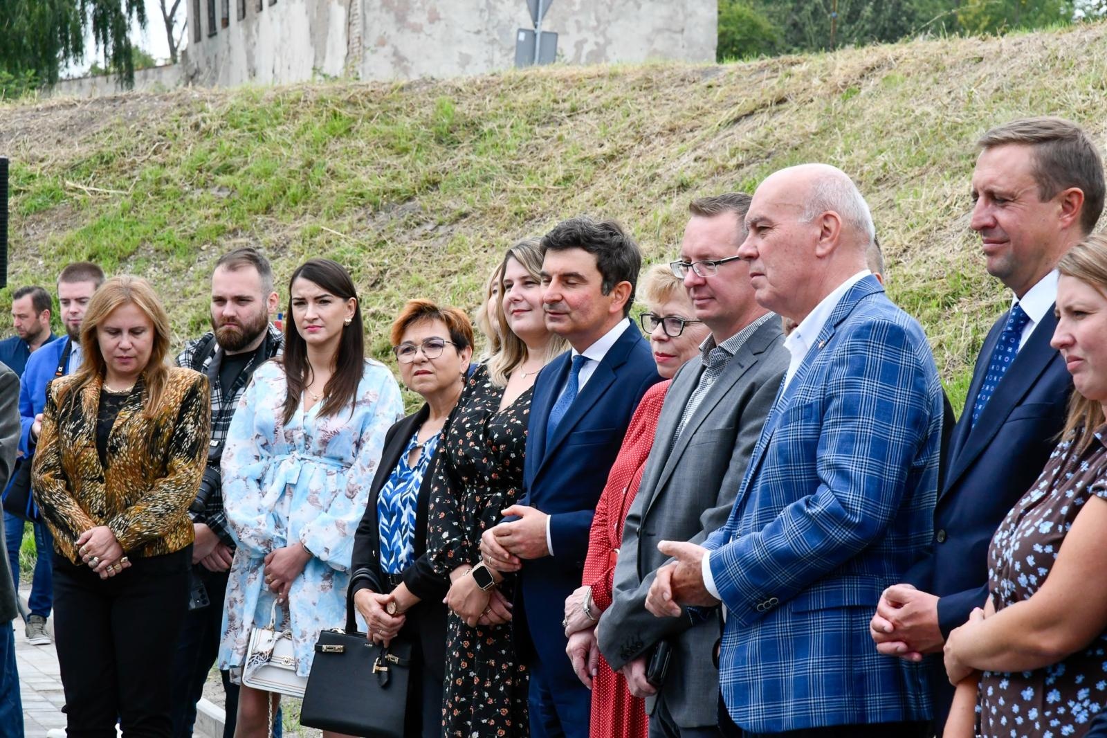 Zdjęcie w galerii na portalu naszraciborz.pl: Pierwszy żłobek w Pietrowicach Wielkich oficjalnie otwarty. Ma służyć rodzinom i wspierać ich rozwój wiadomości z regionu