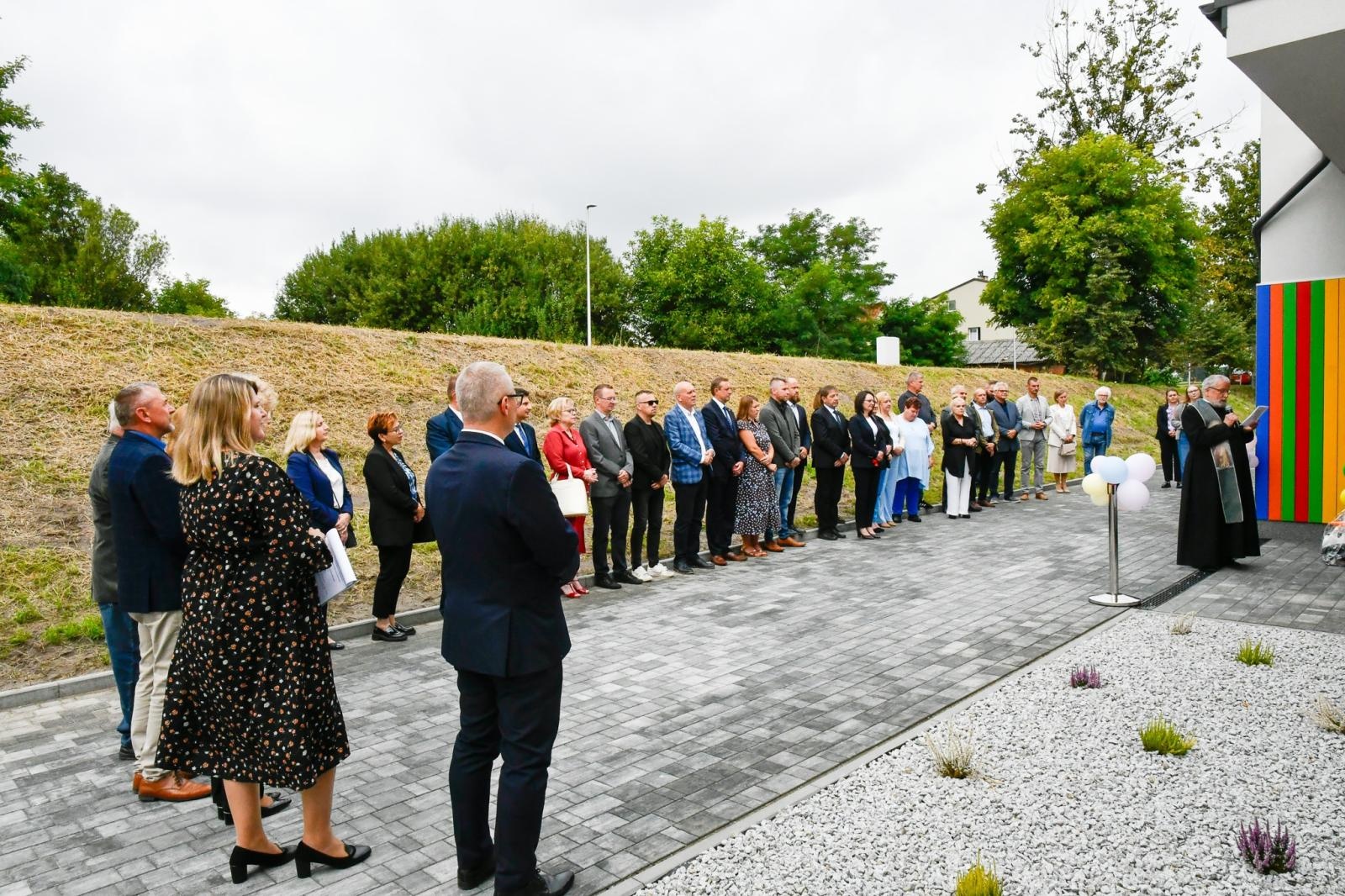 Zdjęcie w galerii na portalu naszraciborz.pl: Pierwszy żłobek w Pietrowicach Wielkich oficjalnie otwarty. Ma służyć rodzinom i wspierać ich rozwój wiadomości z regionu