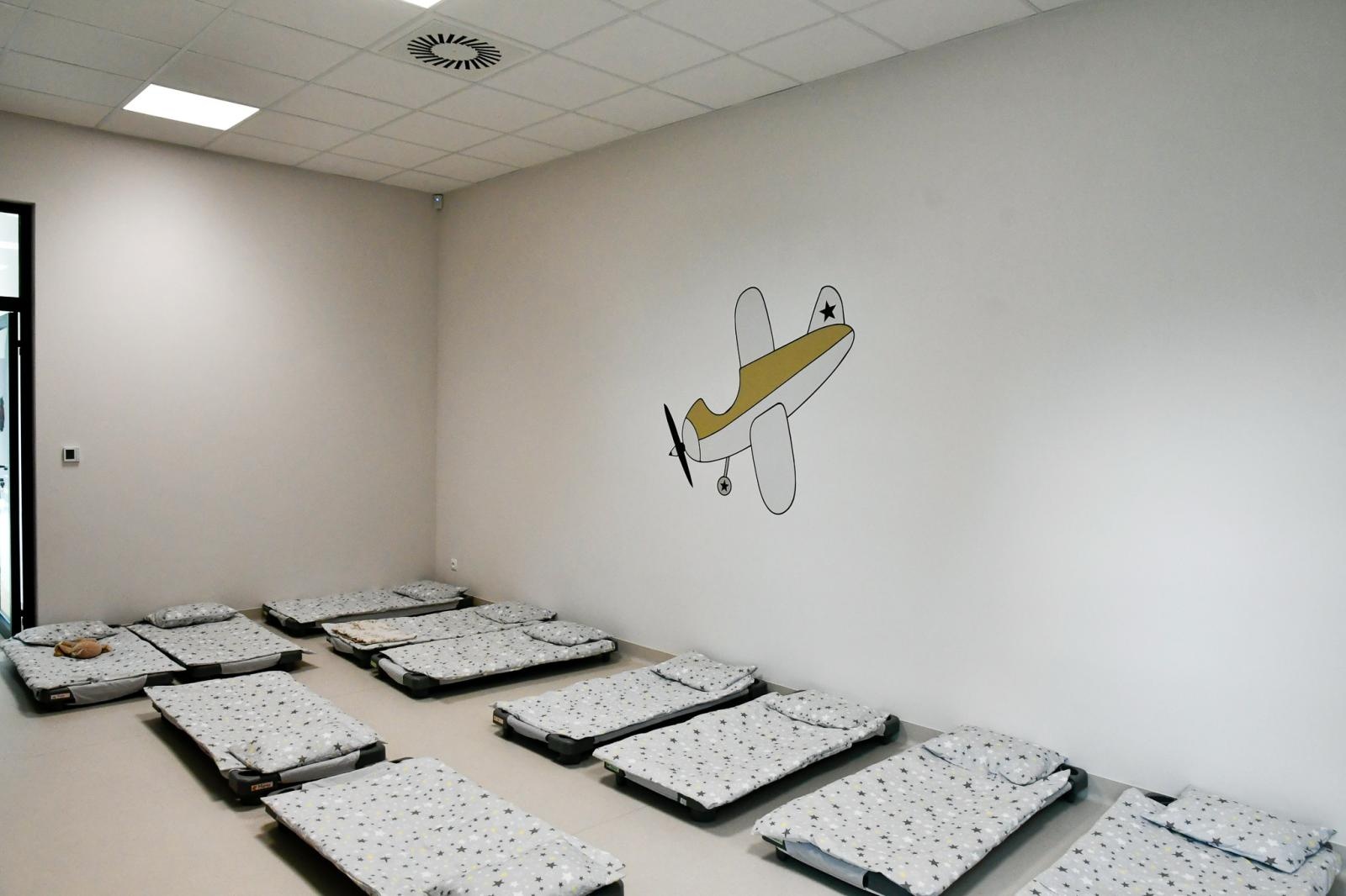 Zdjęcie w galerii na portalu naszraciborz.pl: Pierwszy żłobek w Pietrowicach Wielkich oficjalnie otwarty. Ma służyć rodzinom i wspierać ich rozwój wiadomości z regionu