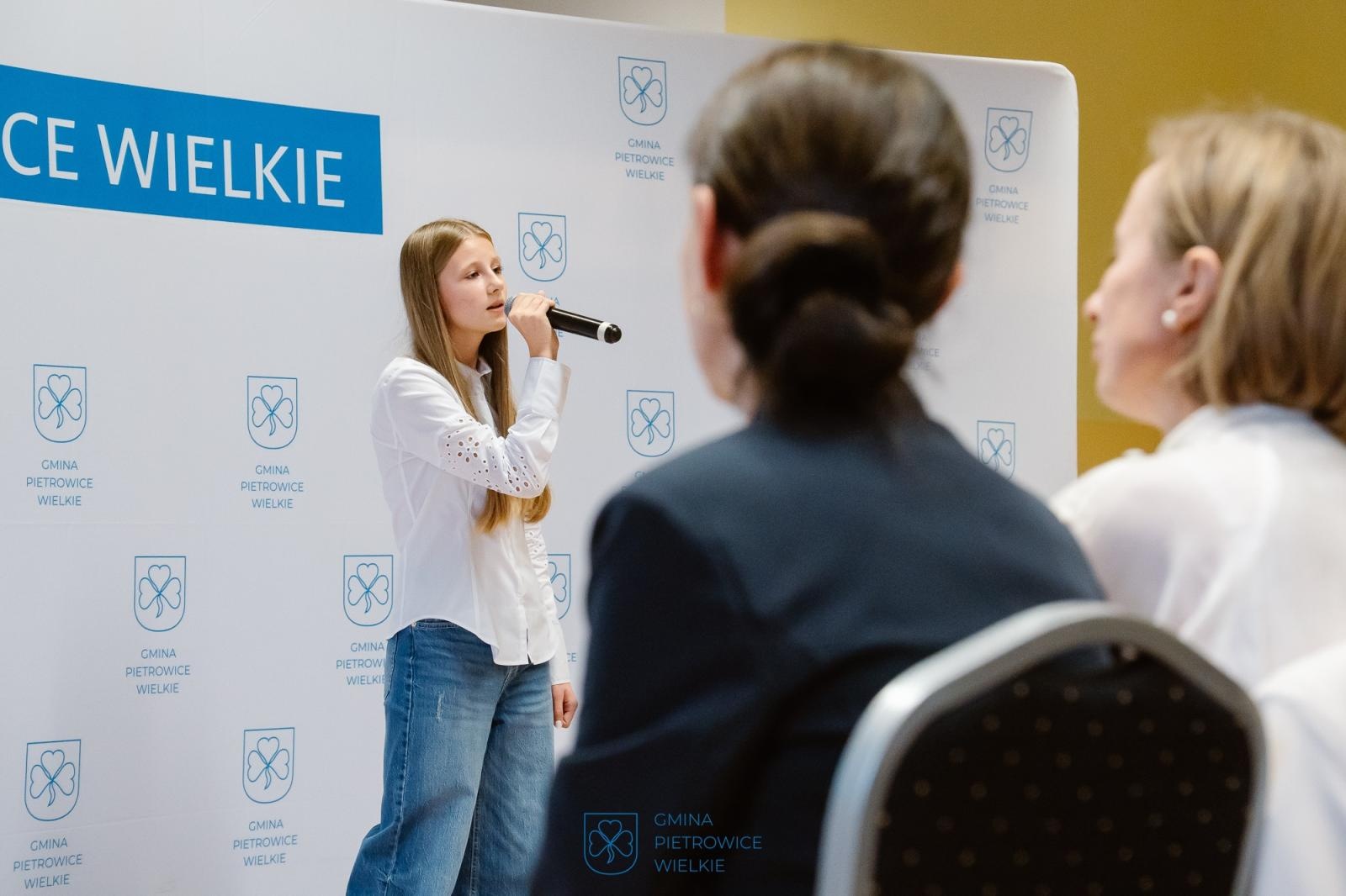 Zdjęcie w galerii na portalu naszraciborz.pl: Najlepsi z najlepszych. Nagrody Wójta Gminy Pietrowice Wielkie dla uczniów i sportowców [FOTO wiadomości z regionu