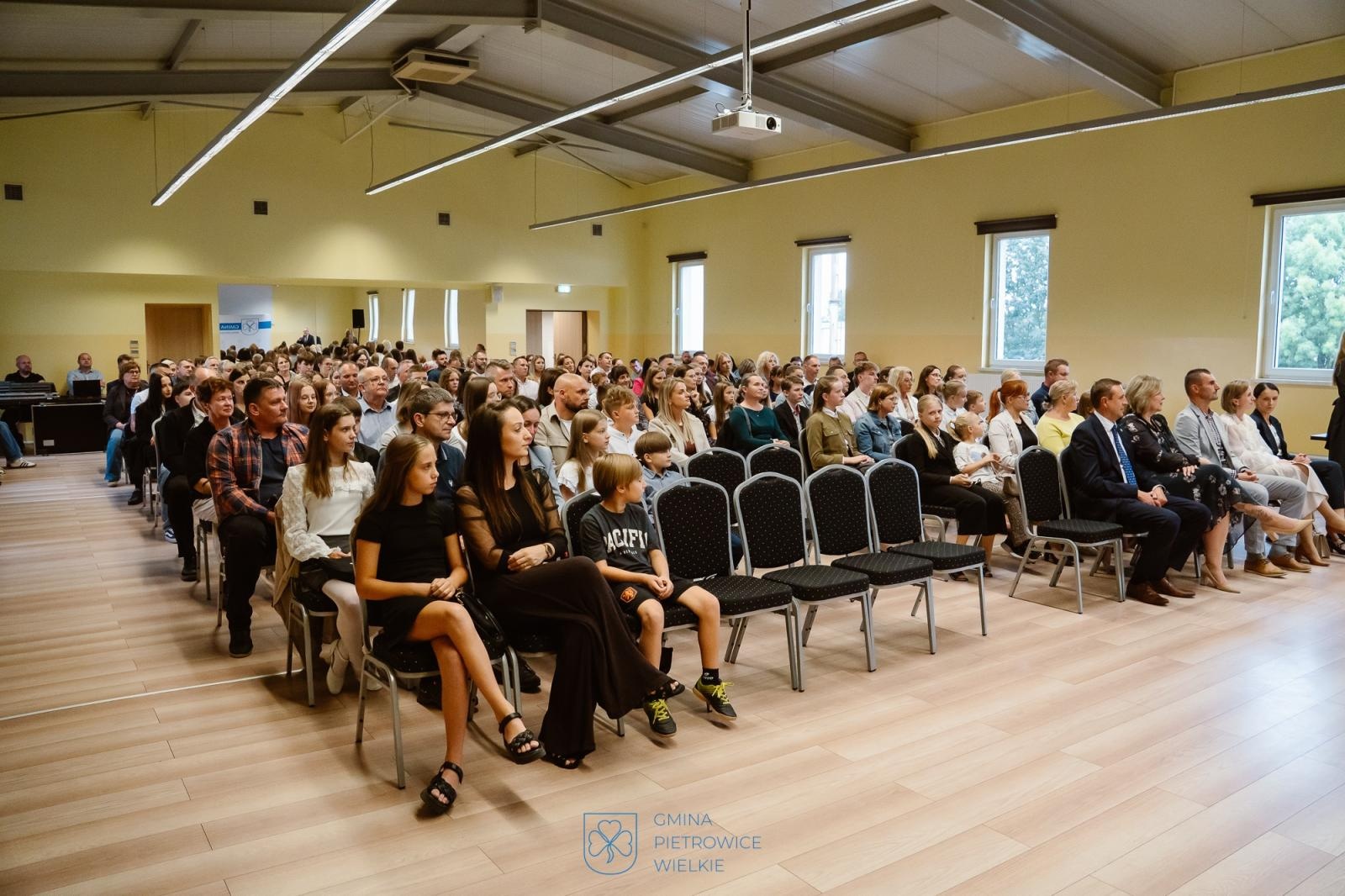 Zdjęcie w galerii na portalu naszraciborz.pl: Najlepsi z najlepszych. Nagrody Wójta Gminy Pietrowice Wielkie dla uczniów i sportowców [FOTO wiadomości z regionu
