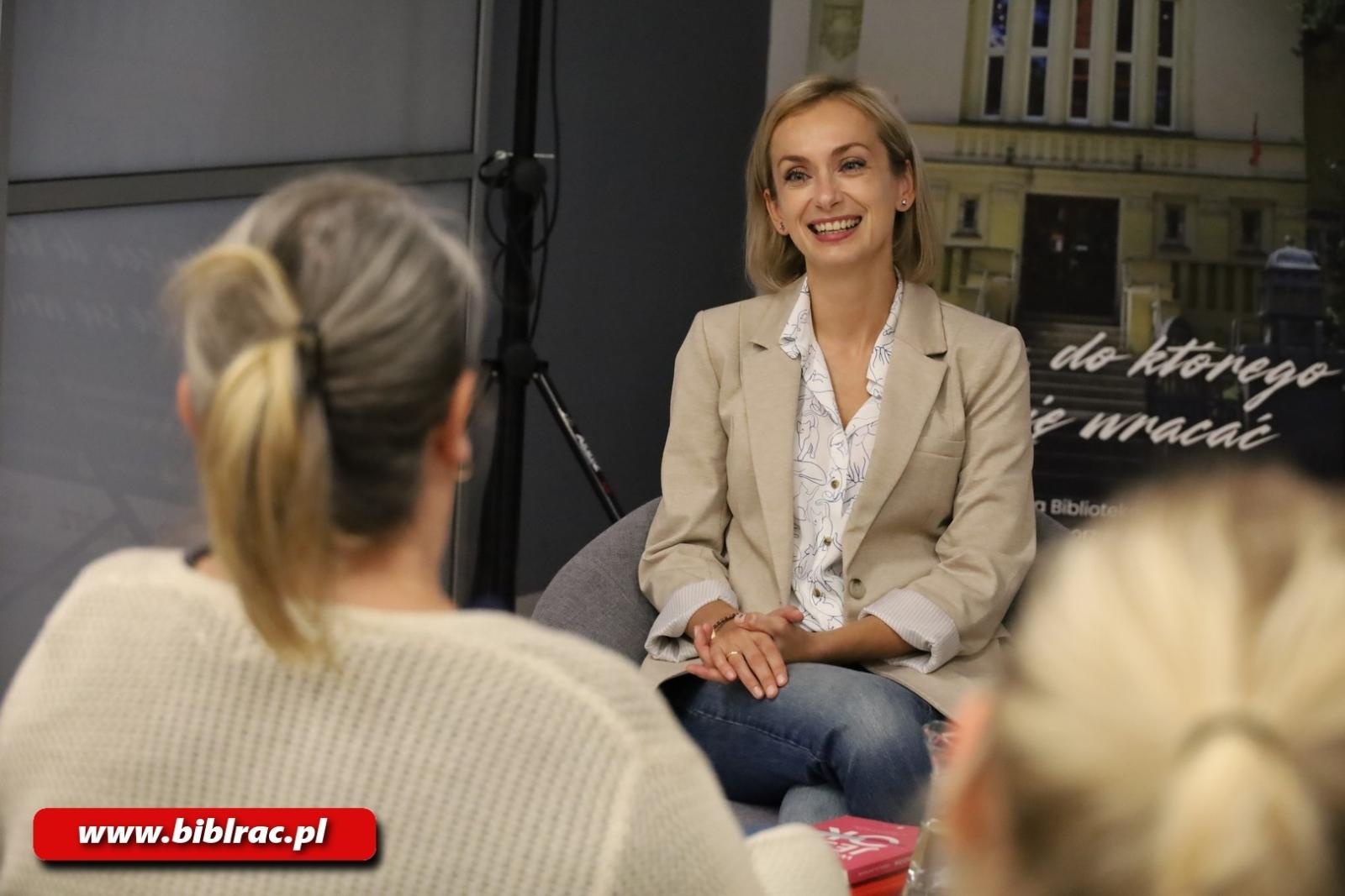 Zdjęcie w galerii na portalu naszraciborz.pl: Wszystko jest OK – spotkanie z Magdaleną Matraszek wiadomości z regionu