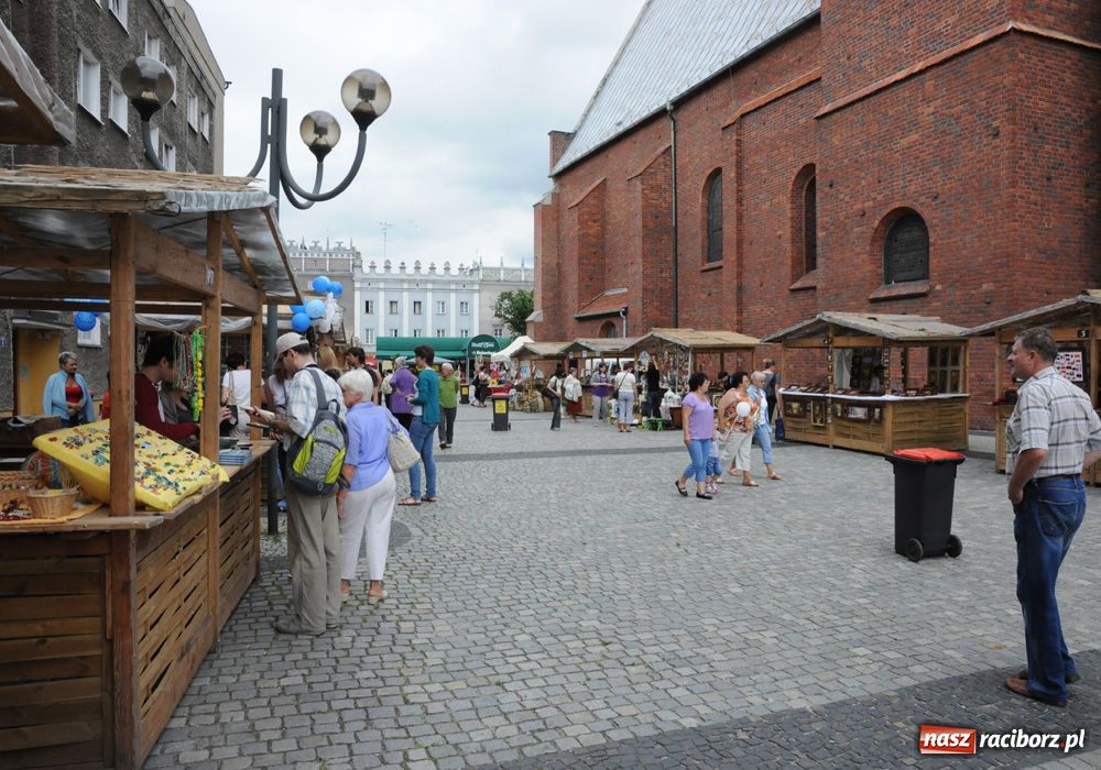 Zdjęcie w galerii na portalu naszraciborz.pl: Ruszył II Jarmark św. Marcelego wiadomości z regionu