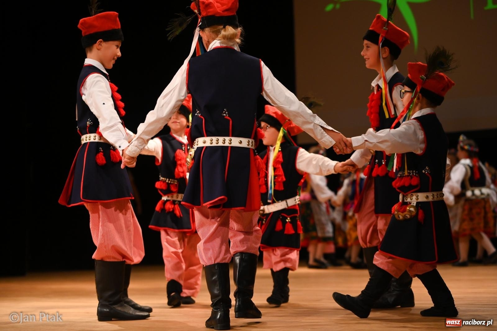 Zdjęcie w galerii na portalu naszraciborz.pl: Trzy dekady Łężczoka. Ponad trzy godziny muzyki, tańca i wspomnień [FOTO i WIDEO] wiadomości z regionu