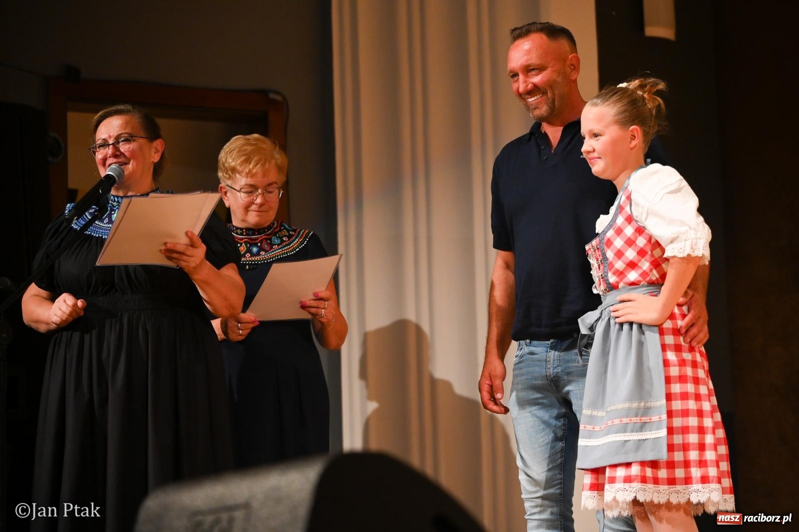 Zdjęcie w galerii na portalu naszraciborz.pl: Trzy dekady Łężczoka. Ponad trzy godziny muzyki, tańca i wspomnień [FOTO i WIDEO] wiadomości z regionu