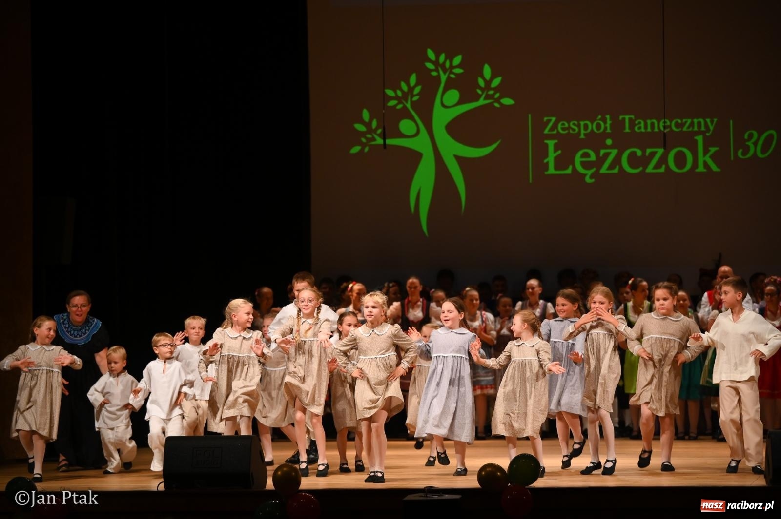 Zdjęcie w galerii na portalu naszraciborz.pl: Trzy dekady Łężczoka. Ponad trzy godziny muzyki, tańca i wspomnień [FOTO i WIDEO] wiadomości z regionu