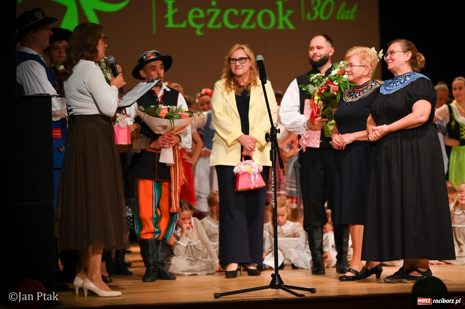 Zdjęcie w galerii na portalu naszraciborz.pl: Trzy dekady Łężczoka. Ponad trzy godziny muzyki, tańca i wspomnień [FOTO i WIDEO] wiadomości z regionu
