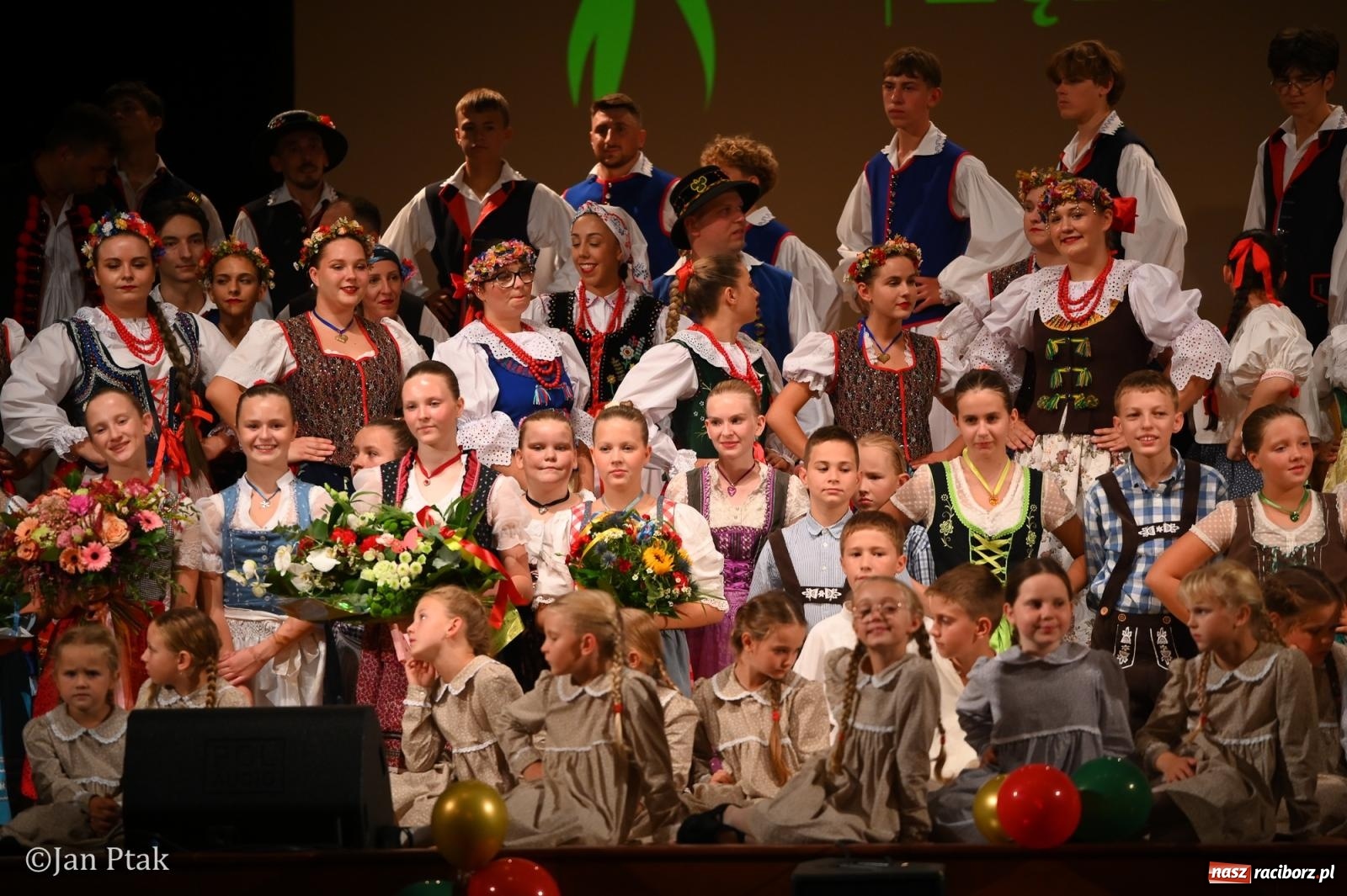 Zdjęcie w galerii na portalu naszraciborz.pl: Trzy dekady Łężczoka. Ponad trzy godziny muzyki, tańca i wspomnień [FOTO i WIDEO] wiadomości z regionu
