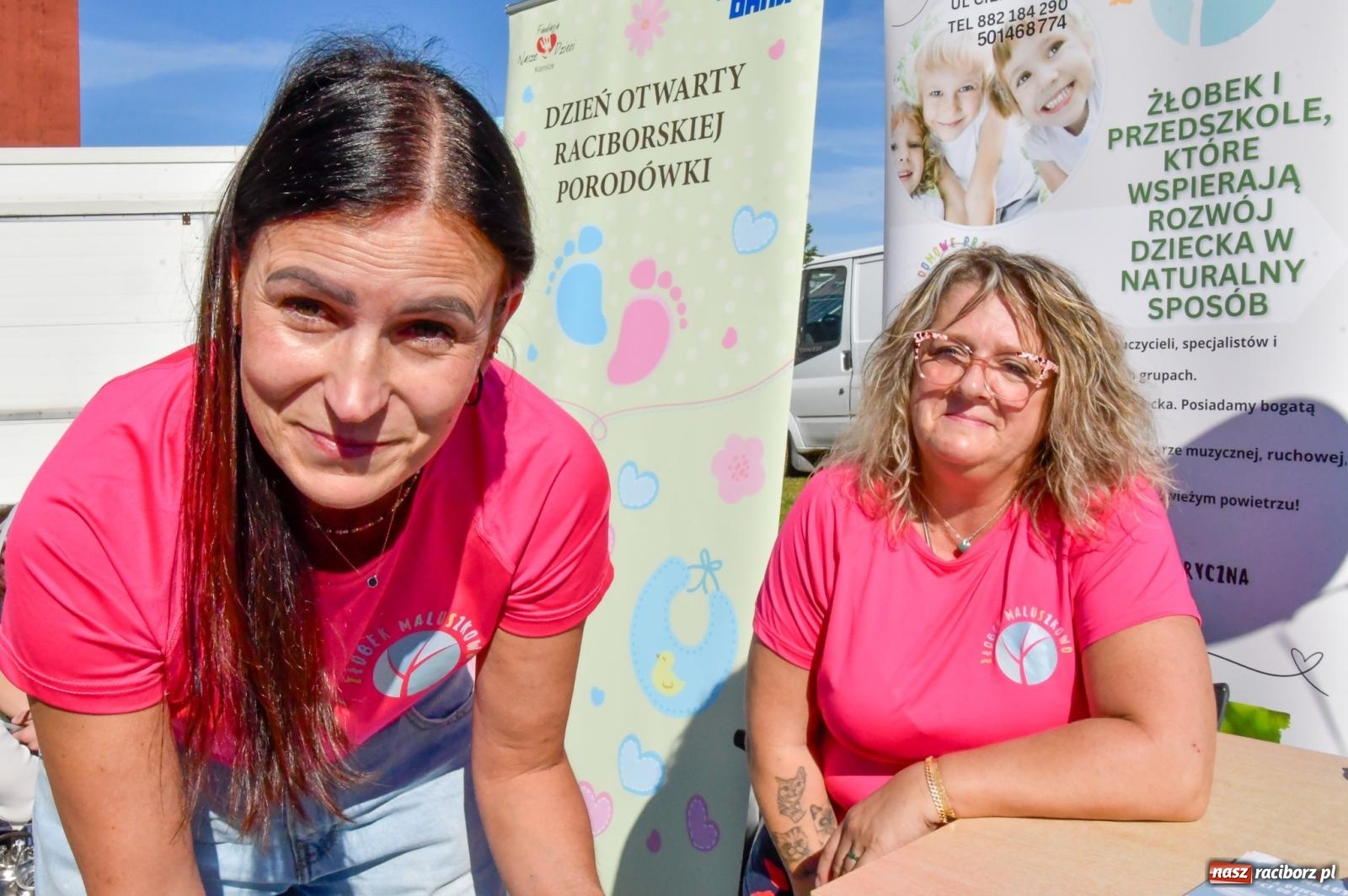 Zdjęcie w galerii na portalu naszraciborz.pl: Tłumy na dniu otwartym raciborskiej porodówki. Korytarz oddziału z trudem mieścił przyszłych rodziców wiadomości z regionu