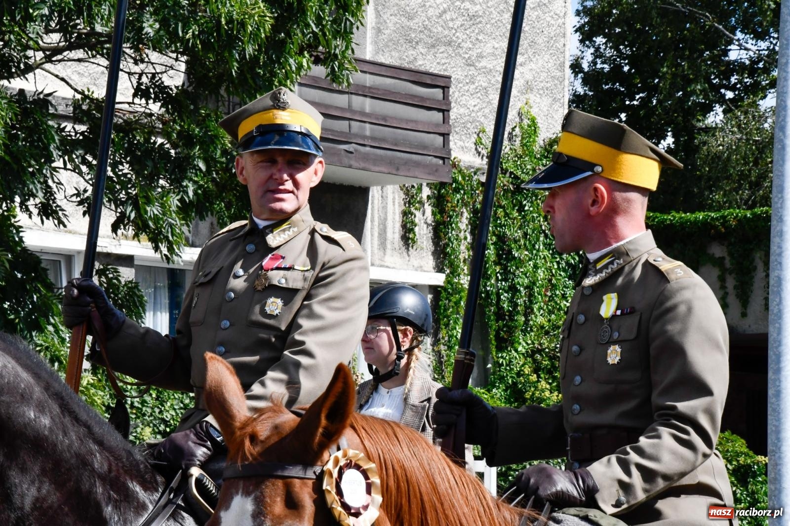 Zdjęcie w galerii na portalu naszraciborz.pl: Hubertus na Ostrogu. Konna parada przeszła ulicami Raciborza [FOTO i WIDEO] wiadomości z regionu