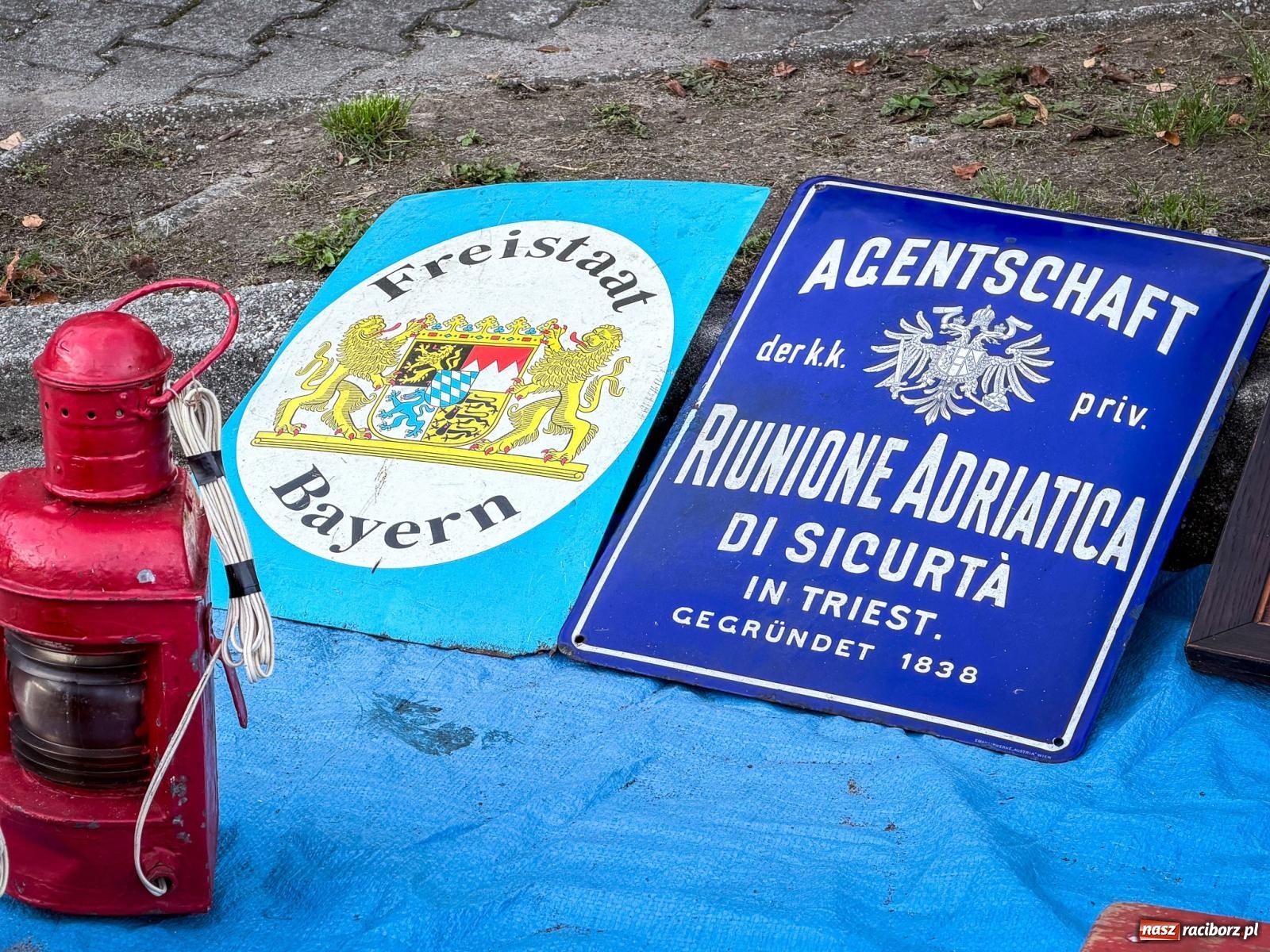 Zdjęcie w galerii na portalu naszraciborz.pl: Jarmark na granicy w Chałupkach. Sprzedawcy zjechali z całego regionu [FOTO i WIDEO] wiadomości z regionu