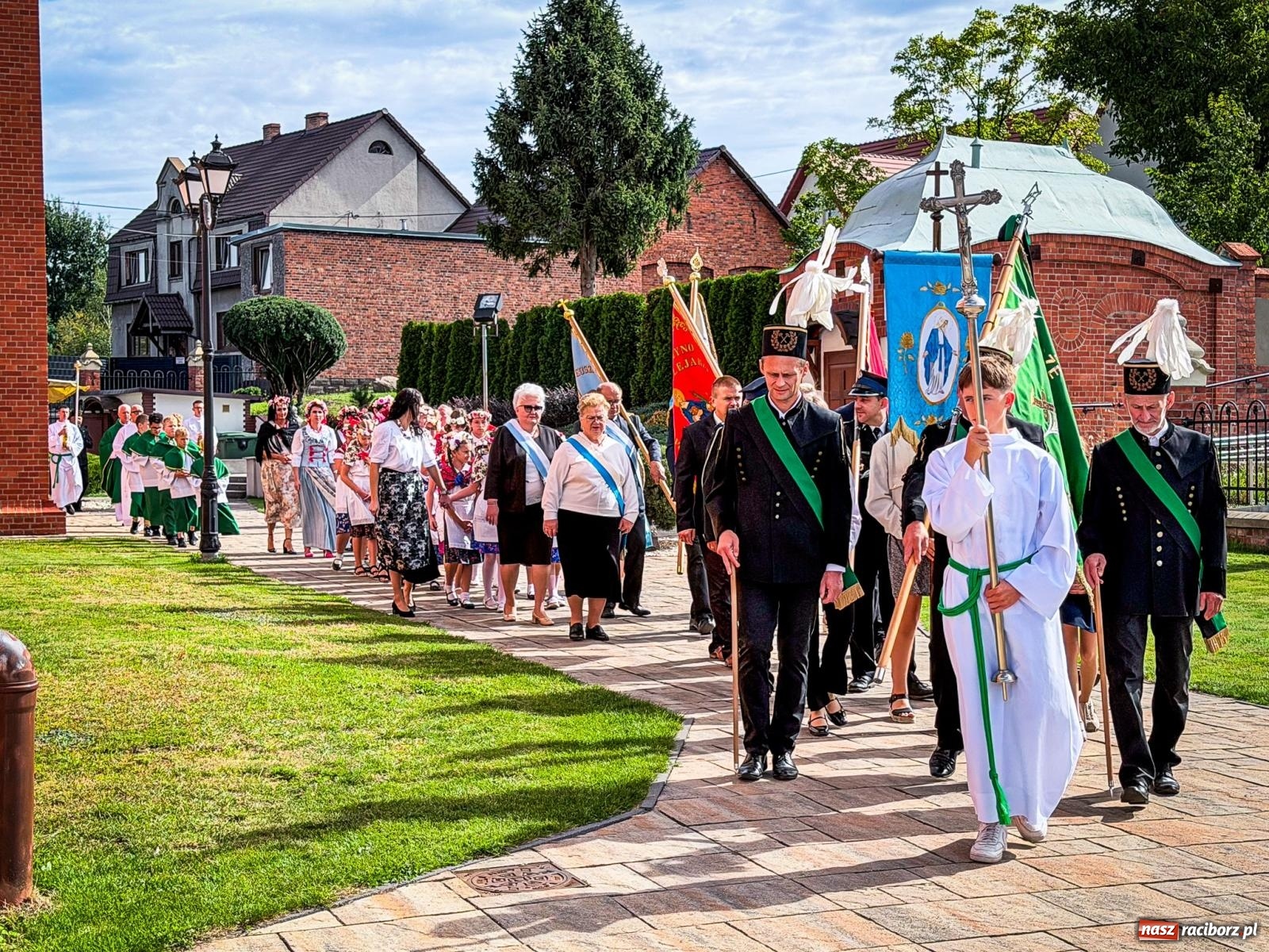 Zdjęcie w galerii na portalu naszraciborz.pl: Odpust w Raciborzu Brzeziu w szczególnym roku jubileuszu wiadomości z regionu