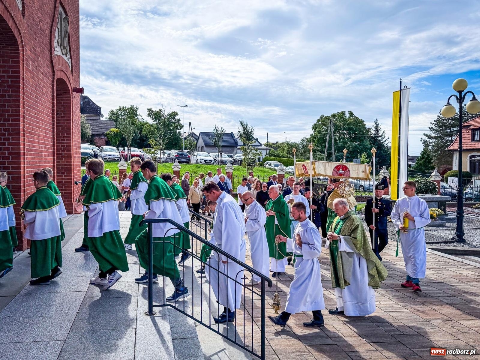 Zdjęcie w galerii na portalu naszraciborz.pl: Odpust w Raciborzu Brzeziu w szczególnym roku jubileuszu wiadomości z regionu