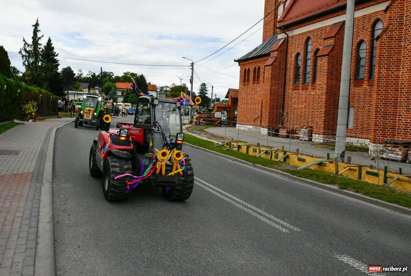 Zdjęcie w galerii na portalu naszraciborz.pl: Korowód w Pawłowie zamknął sezon dożynkowy [FOTO i WIDEO] wiadomości z regionu