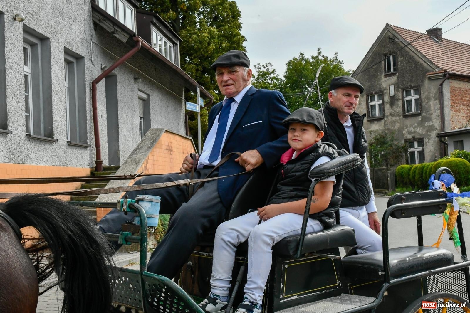 Zdjęcie w galerii na portalu naszraciborz.pl: Korowód w Pawłowie zamknął sezon dożynkowy [FOTO i WIDEO] wiadomości z regionu