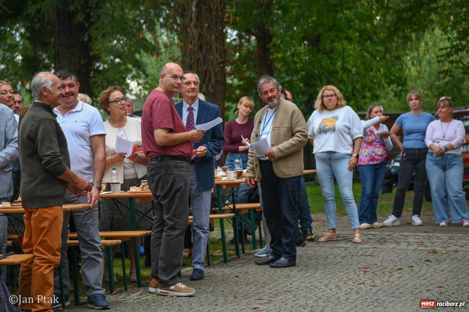 Zdjęcie w galerii na portalu naszraciborz.pl: Jazz na cmentarzu. Parafia ewangelicko-augsburska zaprosiła Raciborza na koncert na wzgórzu wiadomości z regionu