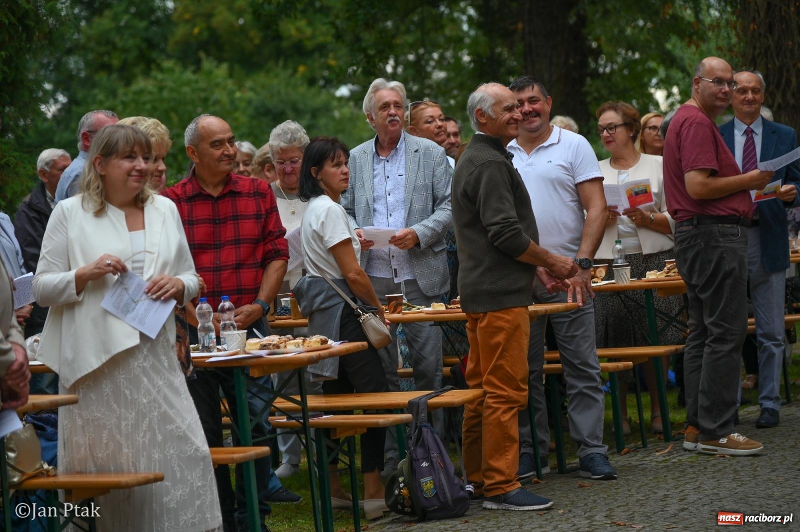 Zdjęcie w galerii na portalu naszraciborz.pl: Jazz na cmentarzu. Parafia ewangelicko-augsburska zaprosiła Raciborza na koncert na wzgórzu wiadomości z regionu
