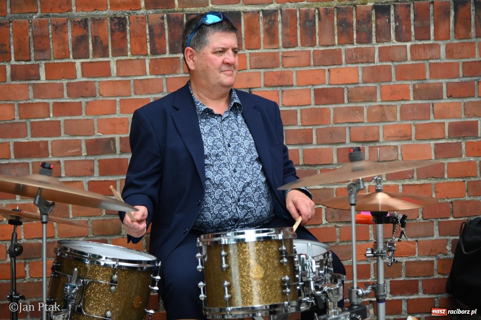 Zdjęcie w galerii na portalu naszraciborz.pl: Jazz na cmentarzu. Parafia ewangelicko-augsburska zaprosiła Raciborza na koncert na wzgórzu wiadomości z regionu