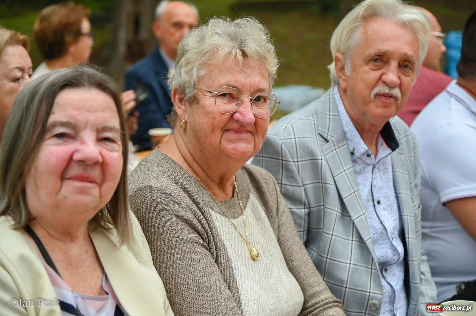 Zdjęcie w galerii na portalu naszraciborz.pl: Jazz na cmentarzu. Parafia ewangelicko-augsburska zaprosiła Raciborza na koncert na wzgórzu wiadomości z regionu