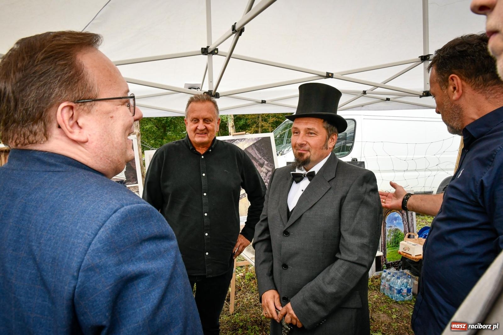 Zdjęcie w galerii na portalu naszraciborz.pl: Sławików: park przy pałacu Eickstedtów odzyskuje dawny blask [FOTO i WIDEO] wiadomości z regionu