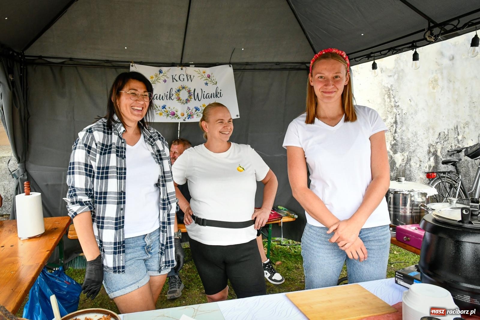 Zdjęcie w galerii na portalu naszraciborz.pl: Sławików: park przy pałacu Eickstedtów odzyskuje dawny blask [FOTO i WIDEO] wiadomości z regionu