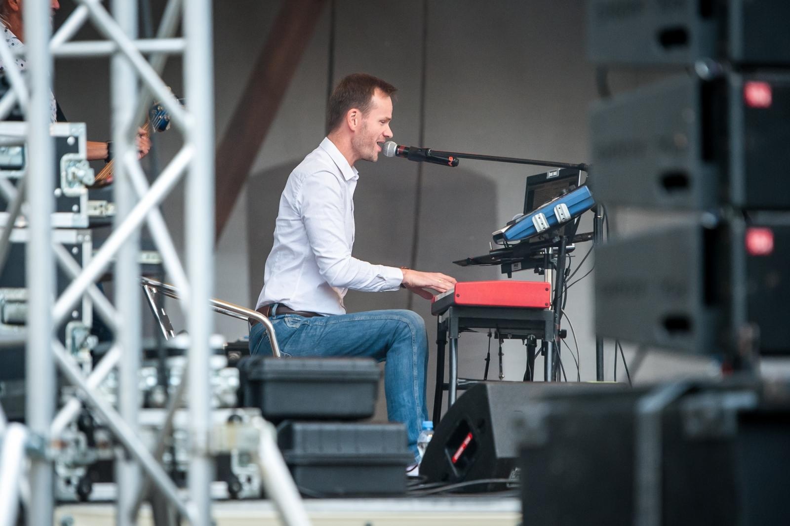 Zdjęcie w galerii na portalu naszraciborz.pl: Muzyczne pożegnanie lata na Zamku Piastowskim. Pompa Band i Il Mondo zaśpiewali dla publiczności [FOTO i WIDEO] wiadomości z regionu