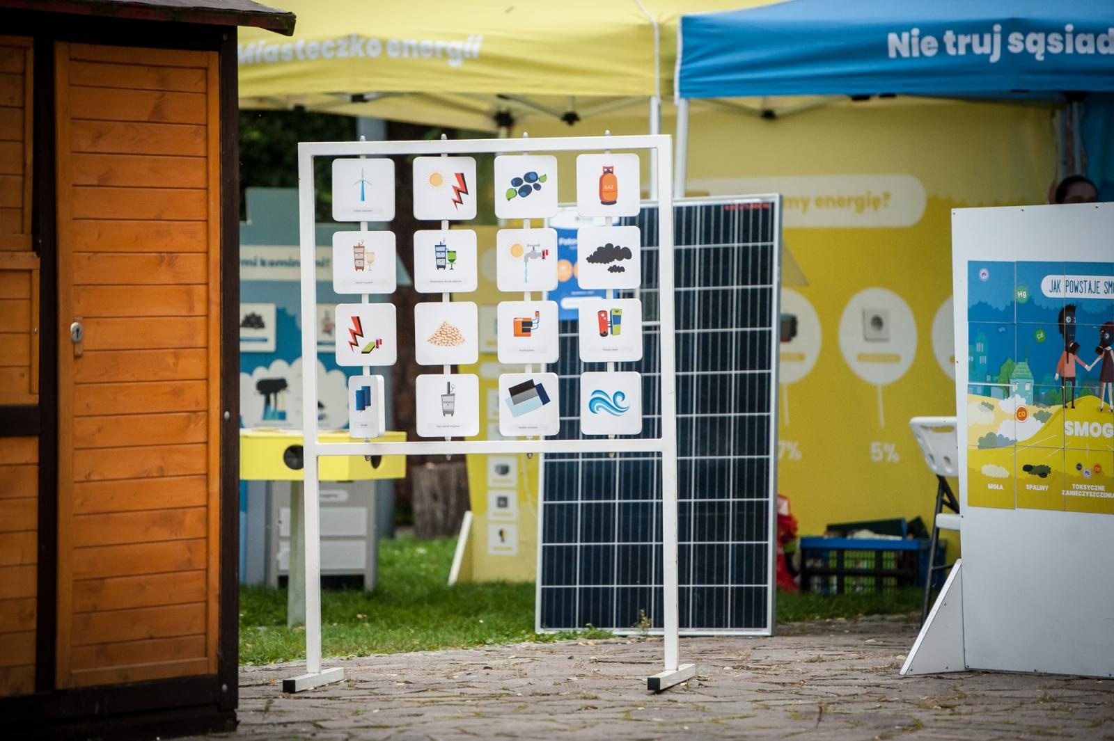 Zdjęcie w galerii na portalu naszraciborz.pl: Muzyczne pożegnanie lata na Zamku Piastowskim. Pompa Band i Il Mondo zaśpiewali dla publiczności [FOTO i WIDEO] wiadomości z regionu