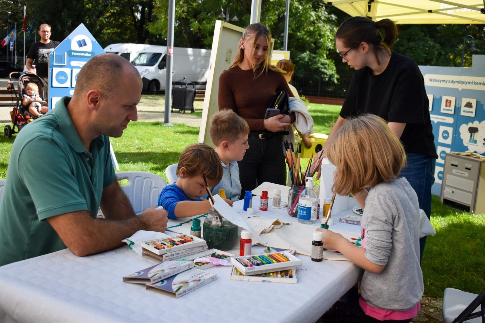 Zdjęcie w galerii na portalu naszraciborz.pl: Muzyczne pożegnanie lata na Zamku Piastowskim. Pompa Band i Il Mondo zaśpiewali dla publiczności [FOTO i WIDEO] wiadomości z regionu