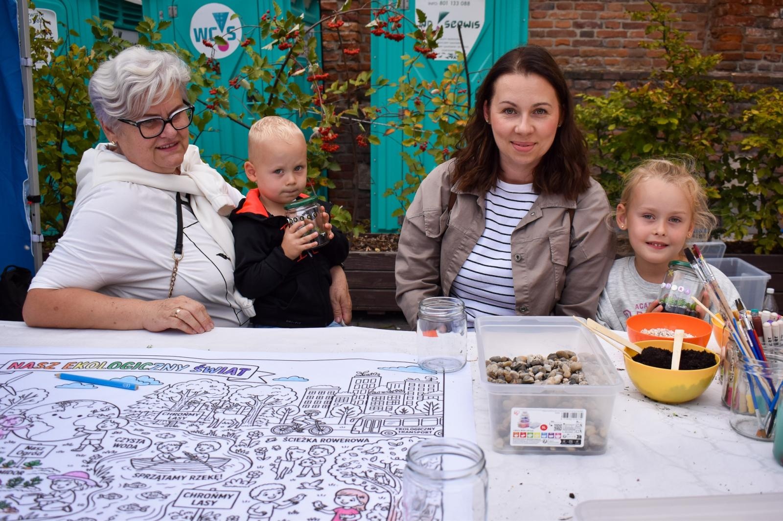 Zdjęcie w galerii na portalu naszraciborz.pl: Muzyczne pożegnanie lata na Zamku Piastowskim. Pompa Band i Il Mondo zaśpiewali dla publiczności [FOTO i WIDEO] wiadomości z regionu