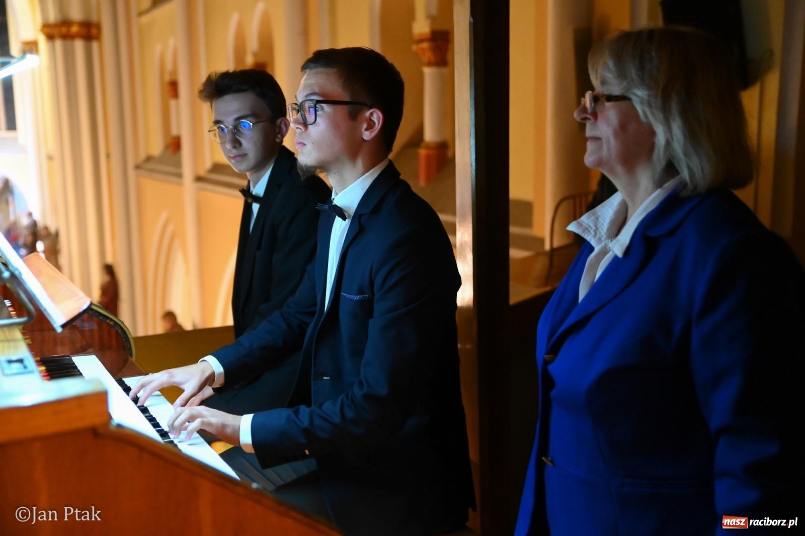 Zdjęcie w galerii na portalu naszraciborz.pl: Muzyka organowa i chóralna zabrzmiała w kościele św. Jana Chrzciciela wiadomości z regionu
