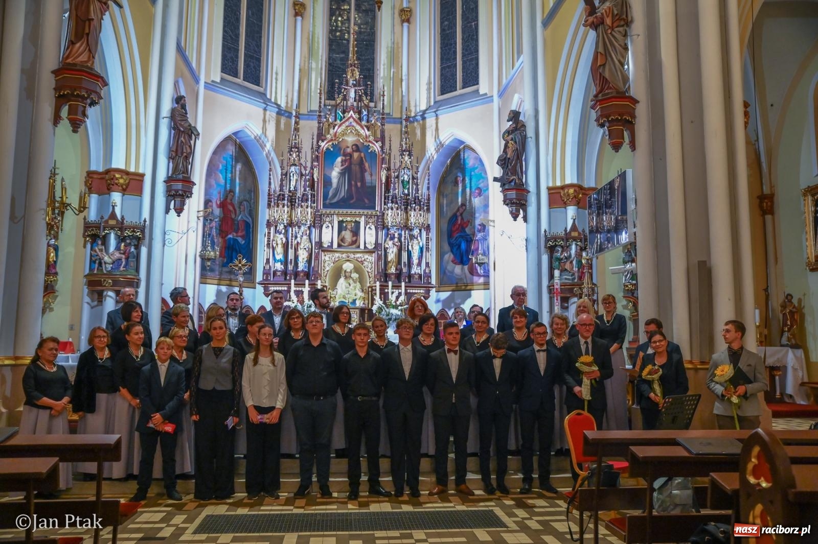 Zdjęcie w galerii na portalu naszraciborz.pl: Muzyka organowa i chóralna zabrzmiała w kościele św. Jana Chrzciciela wiadomości z regionu