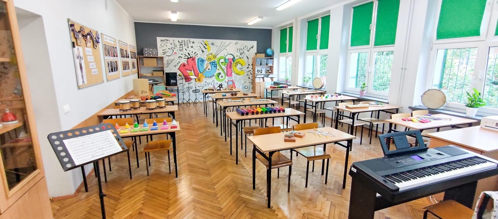 Zdjęcie w galerii na portalu naszraciborz.pl: Szkoła Podstawowa nr 13 rozpoczyna rok szkolny z pracownią AI wiadomości z regionu