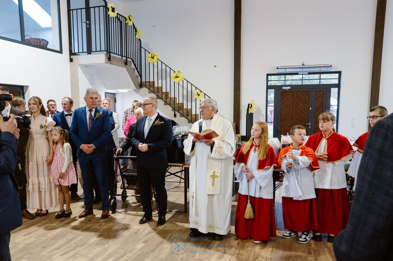 Zdjęcie w galerii na portalu naszraciborz.pl: Nowa Stodoła w Pawłowie oficjalnie otwarta. To miejsce ma służyć całej społeczności wiadomości z regionu