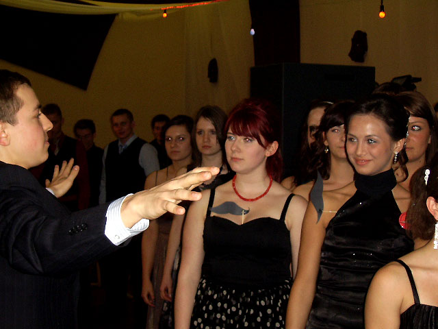 Zdjęcie w galerii na portalu naszraciborz.pl: II LO: studniówkę czas zacząć wiadomości z regionu