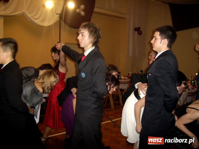 Zdjęcie w galerii na portalu naszraciborz.pl: II LO: studniówkę czas zacząć wiadomości z regionu