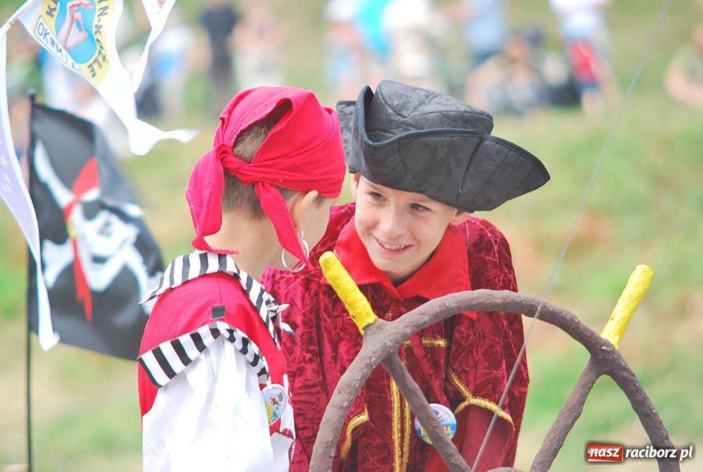 Zdjęcie w galerii na portalu naszraciborz.pl: Pływadła poszły z nurtem wiadomości z regionu