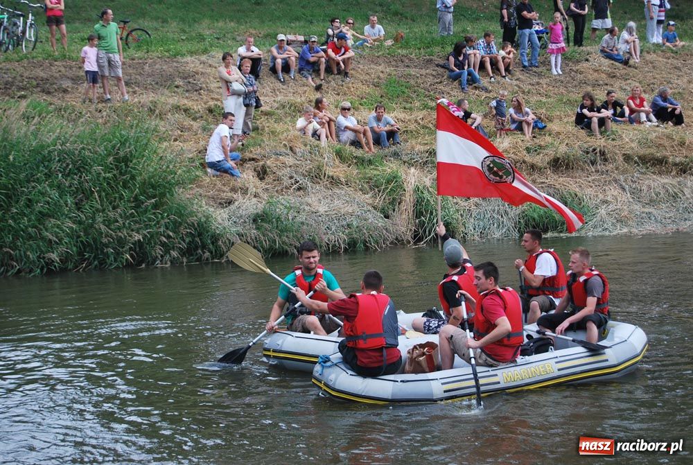 Zdjęcie w galerii na portalu naszraciborz.pl: Pływadła poszły z nurtem wiadomości z regionu