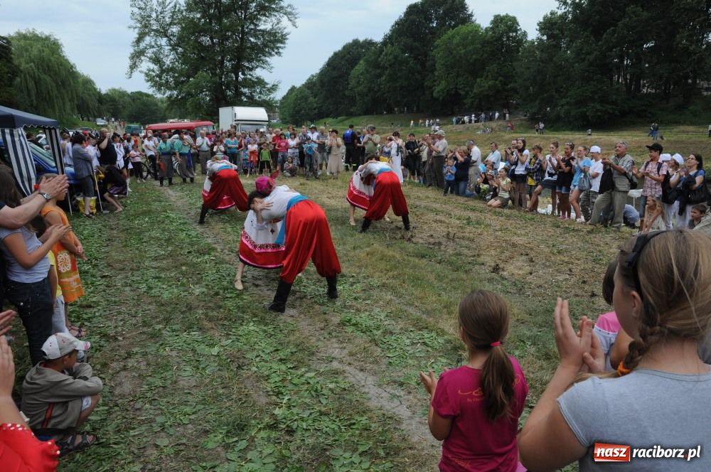 Zdjęcie w galerii na portalu naszraciborz.pl: Pływadła poszły z nurtem wiadomości z regionu