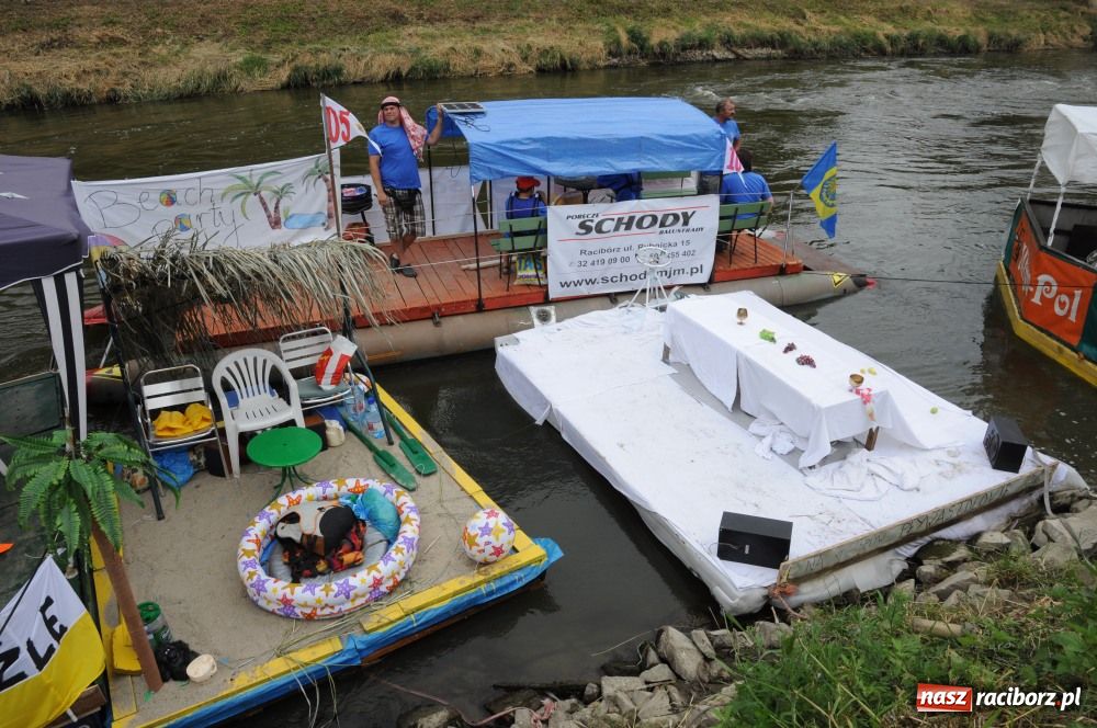 Zdjęcie w galerii na portalu naszraciborz.pl: Pływadła poszły z nurtem wiadomości z regionu