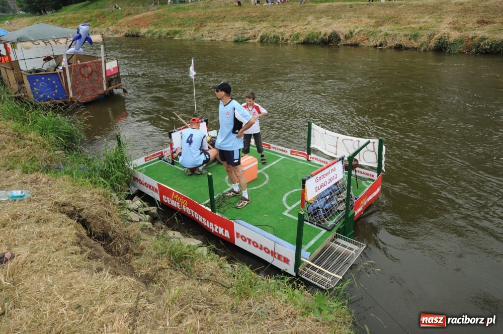 Zdjęcie w galerii na portalu naszraciborz.pl: Pływadła poszły z nurtem wiadomości z regionu