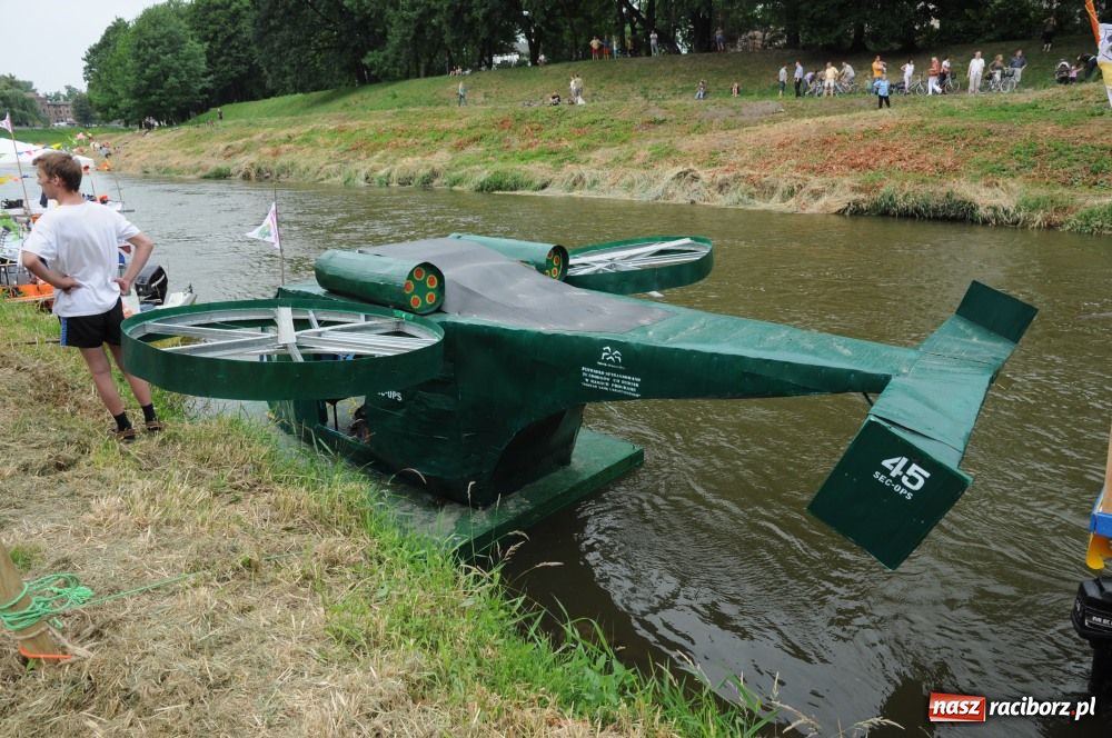 Zdjęcie w galerii na portalu naszraciborz.pl: Pływadła poszły z nurtem wiadomości z regionu