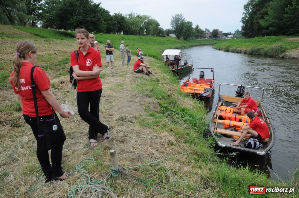 Zdjęcie w galerii na portalu naszraciborz.pl: Pływadła poszły z nurtem wiadomości z regionu