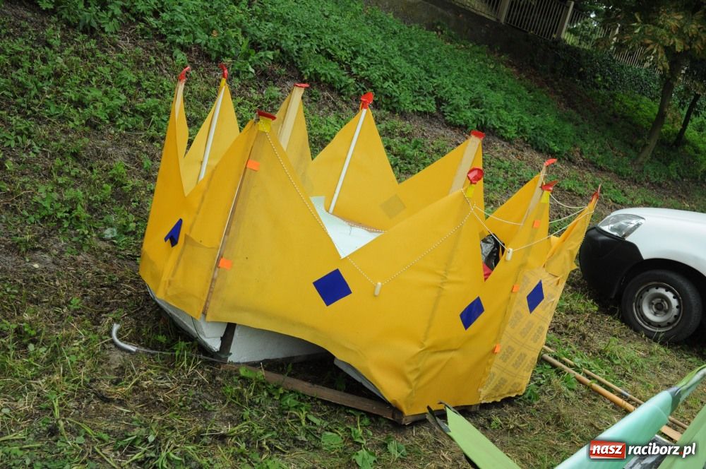 Zdjęcie w galerii na portalu naszraciborz.pl: Pływadła poszły z nurtem wiadomości z regionu