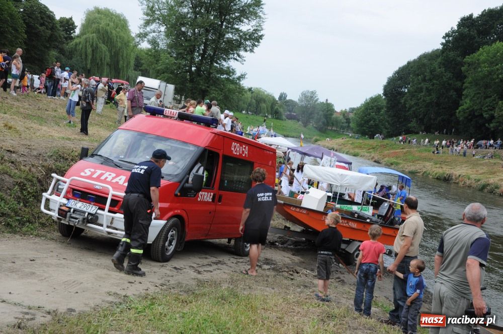 Zdjęcie w galerii na portalu naszraciborz.pl: Pływadła poszły z nurtem wiadomości z regionu