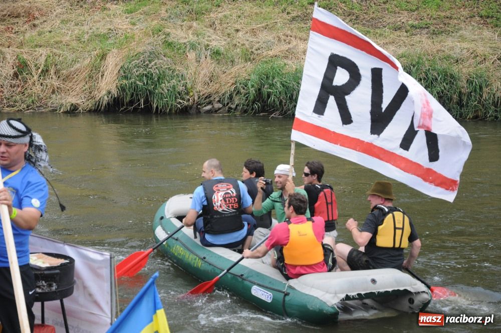 Zdjęcie w galerii na portalu naszraciborz.pl: Pływadła poszły z nurtem wiadomości z regionu