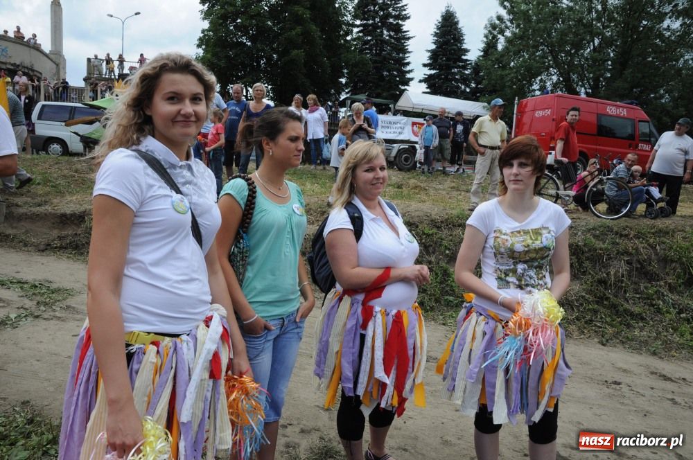 Zdjęcie w galerii na portalu naszraciborz.pl: Pływadła poszły z nurtem wiadomości z regionu