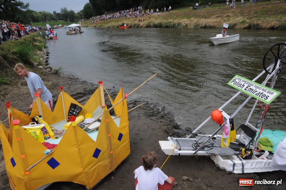 Zdjęcie w galerii na portalu naszraciborz.pl: Pływadła poszły z nurtem wiadomości z regionu