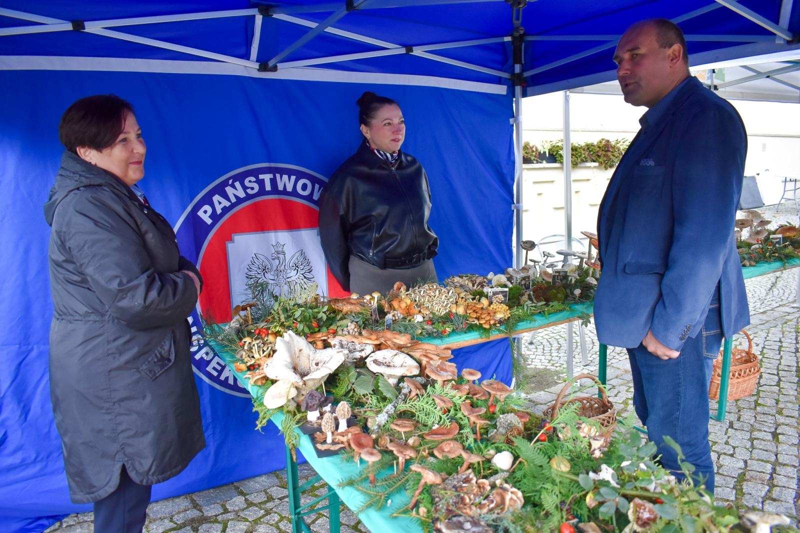 Zdjęcie w galerii na portalu naszraciborz.pl: Bezpieczne Grzybobranie 2026. Edukacja, zdrowie i bezpieczeństwo na Zamku Piastowskim wiadomości z regionu